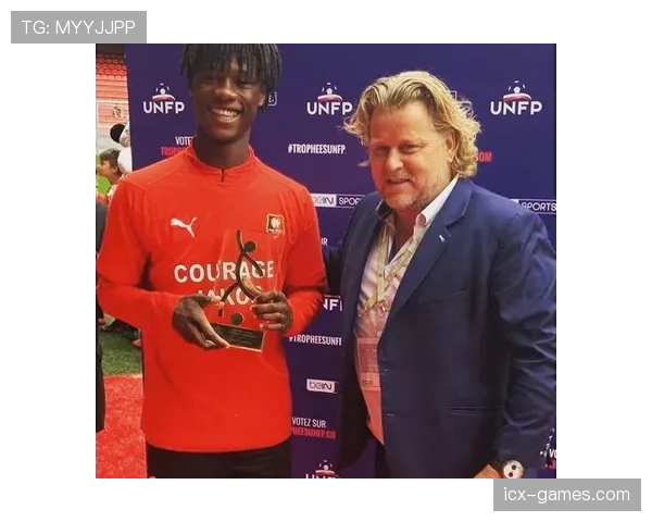 卡马文加持续提升盘带突破能力，引领球队逆转胜利，展现年轻天才的潜力