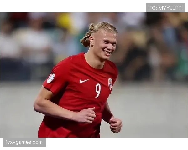 哈兰德在金球奖竞争中表现备受关注，球迷期待他继续保持状态。