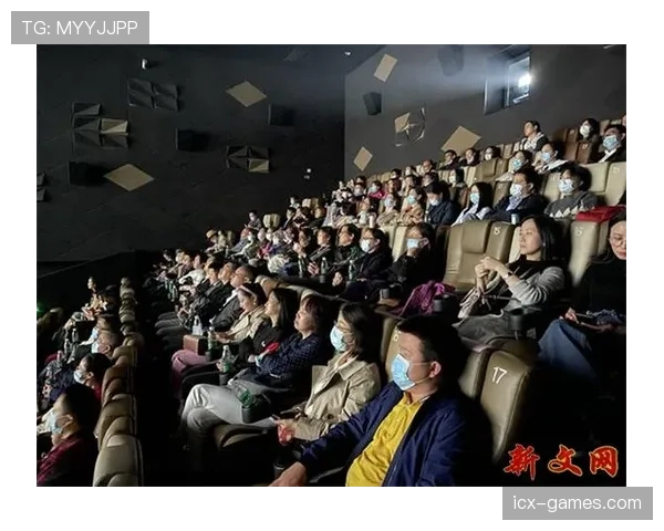 周冠宇一条跑道上像个电影主角，回家居然这么接地气？